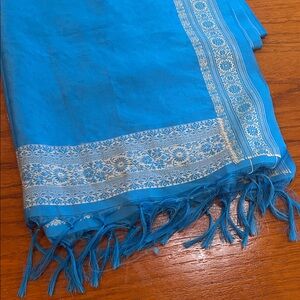 *FREE* Blue Fringe Scarf with Cream Colour Accent Border